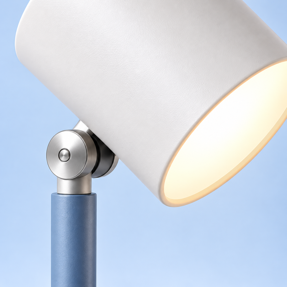 Lumerqo Tilt Desk Lamp — close-up detail